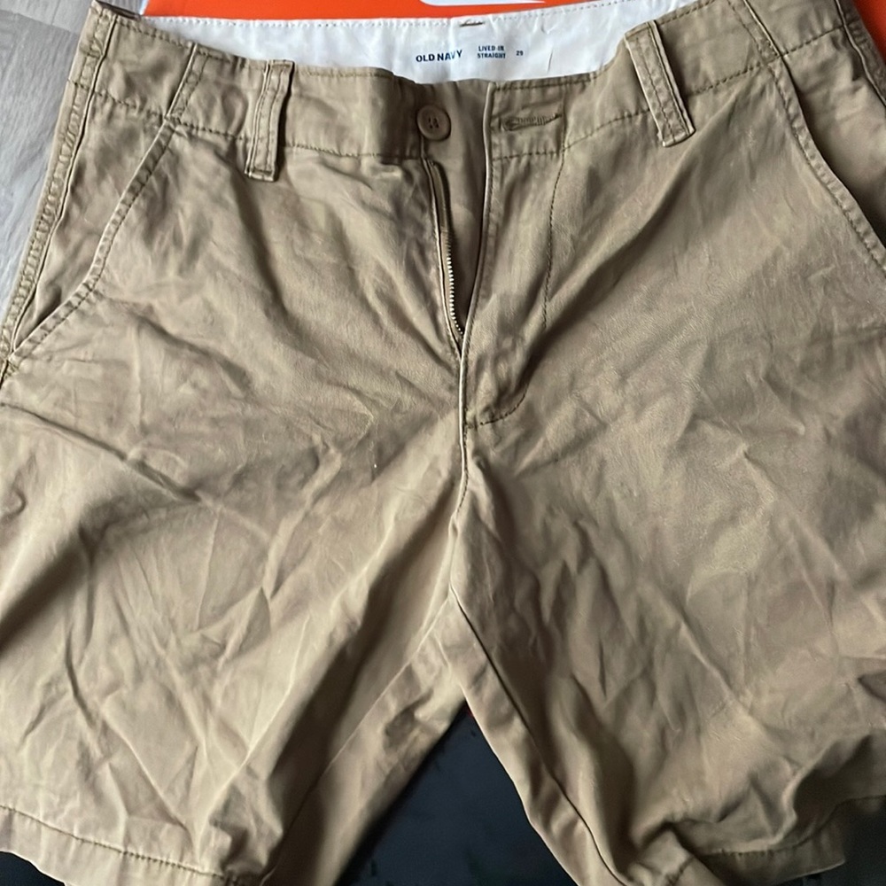 Old navy khaki shorts size 29